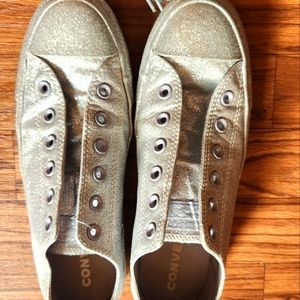 Silver glitter low top converse mens 7 womens 9